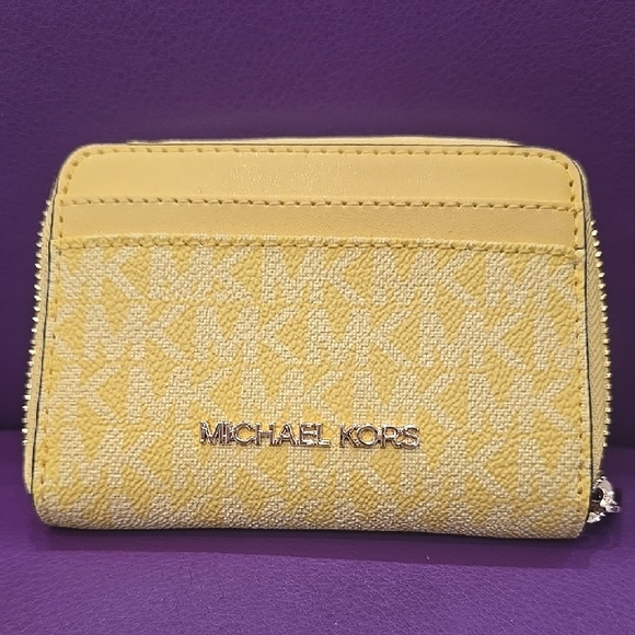 Michael Kors Textured Yellow Wallet - Picture 2 of 4